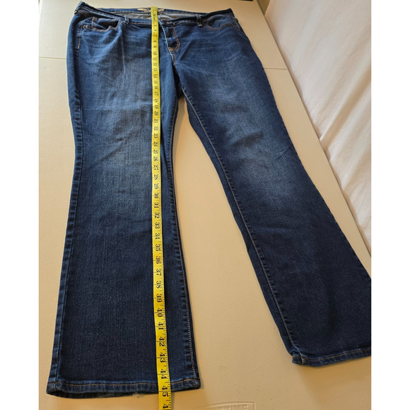 Old Navy The Sweet Heart Jeans Women's 18 Blue Dark Wash Bootcut - Picture 12 of 16